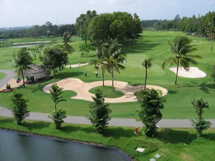 Private car rental Ho Chi Minh golf course